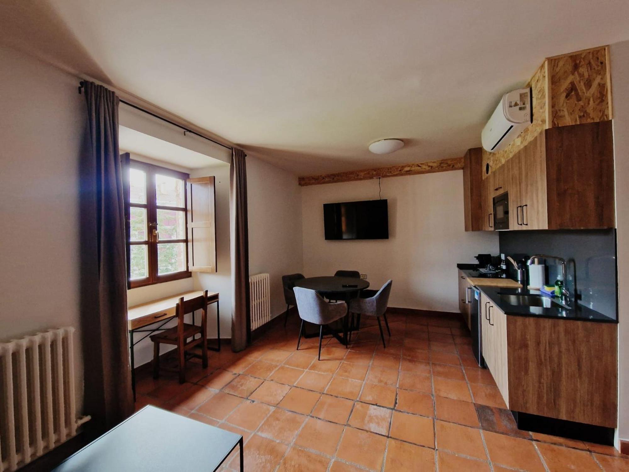 Hotel Y Albergue Real Fabrica De Ezcaray Exterior photo